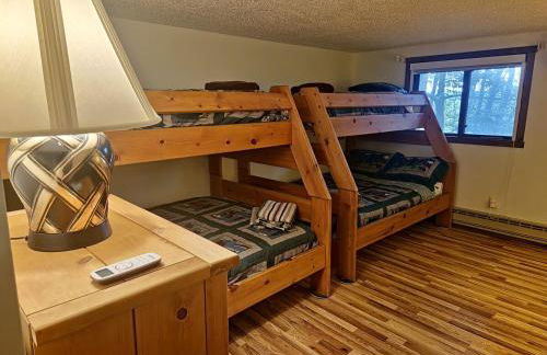 Rustic Mountain Escape Waterpark, Ski & Views! - Foto 24