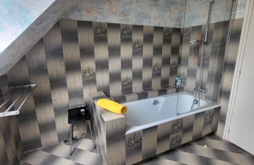 "Maison de Kerleven" face à la plage avec un environnement très agréable, à 5 minutes du Golf!! - Foto 10