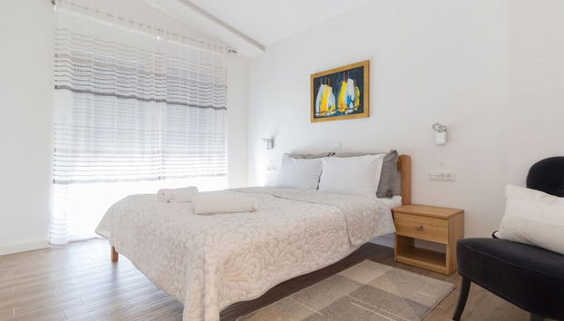 Ema With Pool & Sauna - Foto 2, Habitación