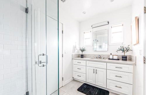 Venice 2BR - Ocean Walk with Stunning Outdoor Space! - Foto 7