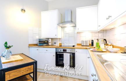 Designer apartments for City Breaks in Chester - Photo 14