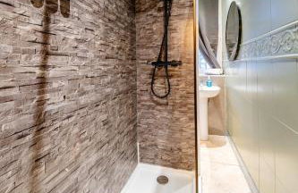 Monty's Residence - 8 Guests 7 Beds City Centre - Foto 12