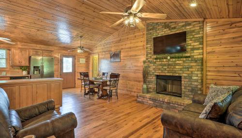 Quiet and Cozy Omaha Cabin about 20 Mi to Branson! - Foto 5