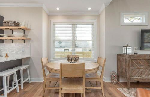 Brand New Modern House - Walk to Main Street - Foto 16