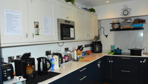 Peaceful Room Overlooking Nature & Parking - Photo 5, toaster