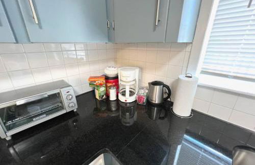 *Comfortable Townhome * King Beds * Long Term* - Foto 15