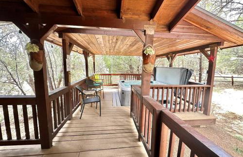 Western theme! Amazing Spa, Fireplace and Deck! - Foto 32