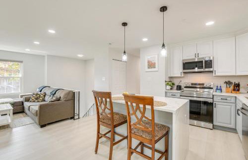 Near Top Attractions Deck Dining at Severn Home! - Foto 14