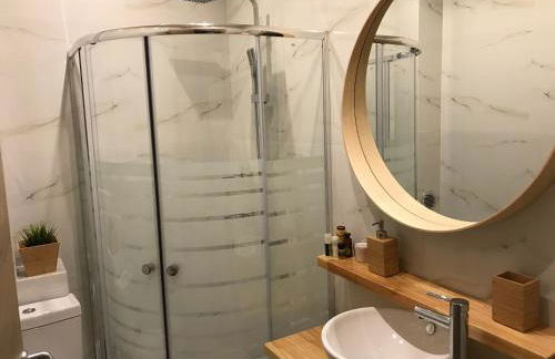 Flight Apartments Airport by Airstay - Photo 14