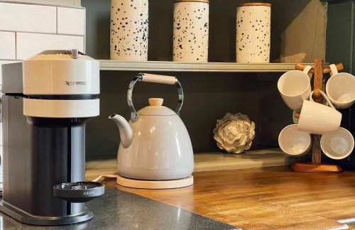 The Little Chantry - Hot Tub, Riverside, Pet Friendly - Foto 24