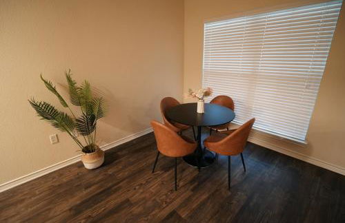 Charming 2 bedroom, 2 bath apartment - Foto 8