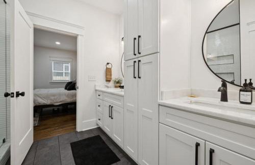 Nash Urban Oasis with Rooftop and Modern Amenities - Foto 32