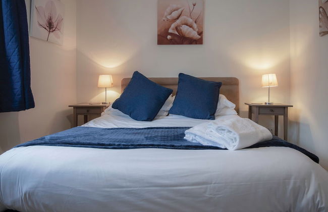 Sea Breeze Apt 3 - 2 Bed - Horton Beach - Photo 3