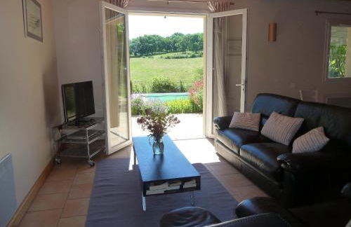 Maison indépendante avec Piscine privée proche Vallée Dordogne de Samedi à Samedi - Photo 9