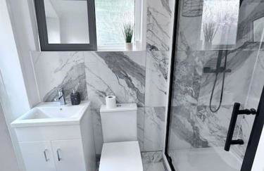 Entire 3bedroom home can sleep 5 - Photo 12