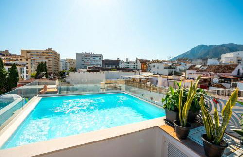 House in the Old Town of Marbella with Private Pool and Free Parking - Photo 15