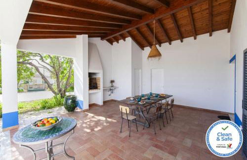 D13 - Eiras Velhas Holiday House in Almádena - Foto 1