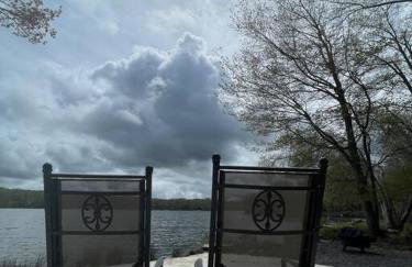 Lakeside Oasis with Kayaks, Hot Tub, & Fire Pit - Foto 75