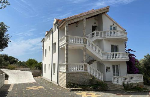 Apartmani Ljubica, Murter - Photo 1