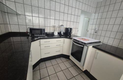 Casa com piscina - Foto 4