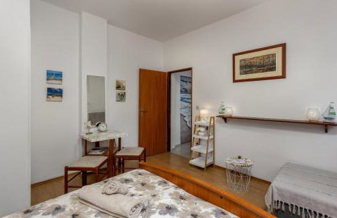 1 Bedroom Cozy Apartment In Kostrena - Foto 11