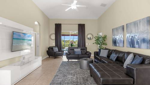 Luxury 4BR Home - Private Pool BBQ - Near Disney - Foto 4