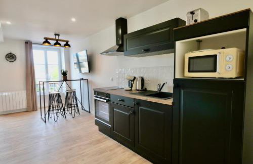 D-Day Suites - Photo 63