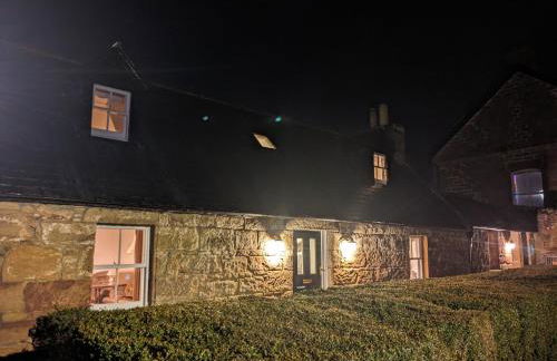 Historic character cottage in central Dornoch - Photo 39