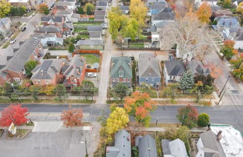 Housepitality - Harrison Mansion - Great Location - Photo 60