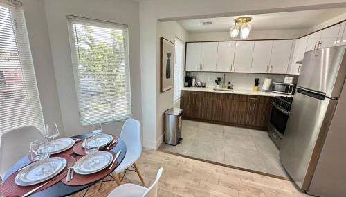 Comfy NJ 2BR Close to Airport, Dream Mall & NYC - Foto 2