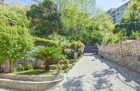 3 Bedroom Amazing Apartment In Genova - Foto 18