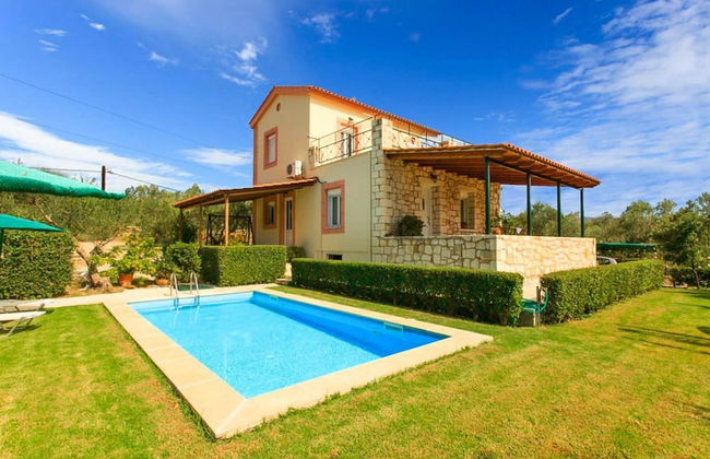 Villa Giannis Large Private Pool Walk to Beach A C Wifi Car Not Required Eco-friendly - 2088 - Foto 31