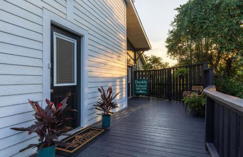 Cozy Spring Night HotTub Firepit PetFriendly Patio - Foto 43