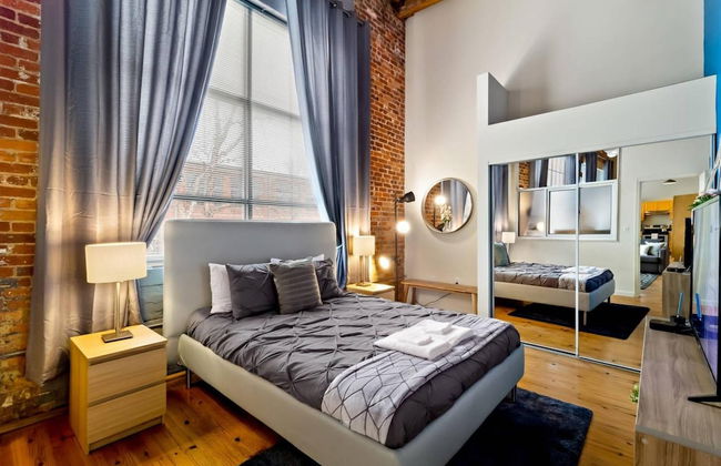 Historic Brick 2 Bedroom Getaway, Wifi - Foto 1