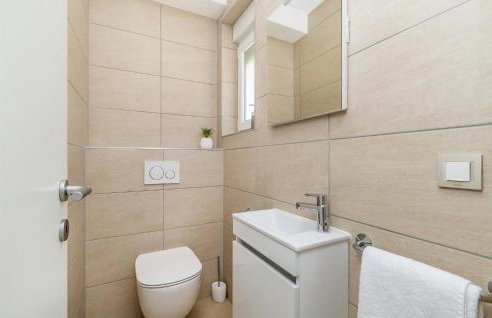 Nice Home In Linardici With Wifi - Photo 37