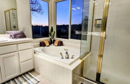 King Bed Quiet Home on Cul-de-Sac Hiking Trails - Foto 23