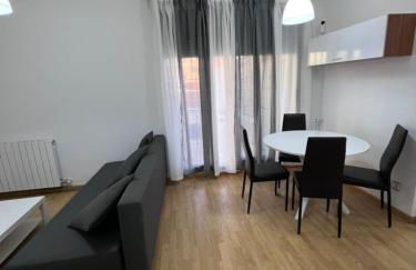 Apartamento en Sabiñánigo para grupos con amplia y soleada terraza - Foto 13