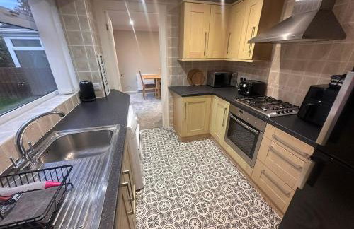 Spacious 3 Bed Home - Cramlington - Free Parking - Pets Welcome - Foto 15