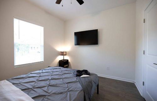 5 Min to Downtown - 12 to Elon - Deck - Wi-Fi - Foto 35