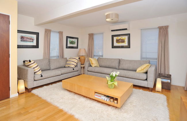 Salisbury St Villa 1 - Photo 1