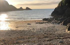 Lofthouse - secluded quirky cottage with sea views! - Photo 28