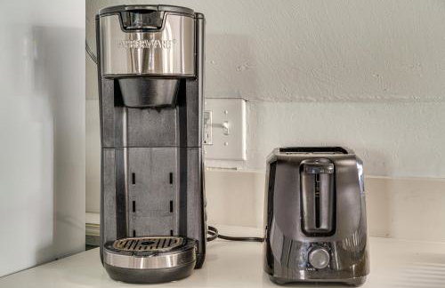 Steps to Beach Couples Retreat in Ocean City! - Foto 13