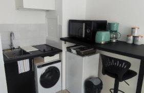 Charming studio in a great location - Photo 3