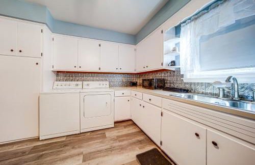 Lake Erie Escape Family-Friendly Home with Patio - Photo 10