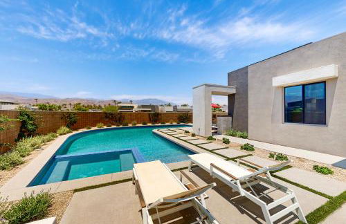 Stunning Modern Home with Mountain Views and Private Pool, Spa and Grill Dog ok - Foto 2