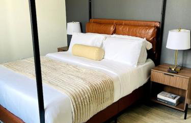 Stylish Retreat - Close to Downtown - Open Layout - Foto 6