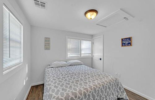 Charming 2-BR Home, 4 Blocks to the Boardwalk home - Foto 12