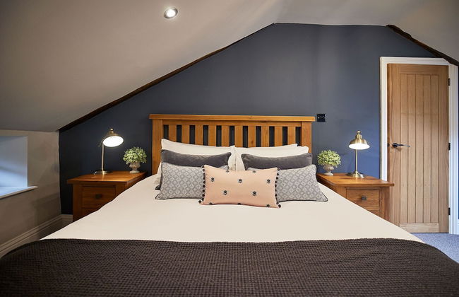 Host Stay The Green Door - Photo 11