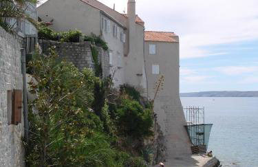 Apartment Tea - Photo 18