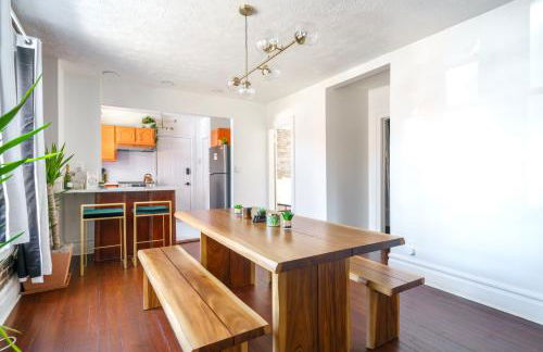 Jungle House Luxury Homes - Columbus Downtown Short North - Walk to Convention Center & Nationwide Arena - Sleeps up to 8 - Free Parking - Over 5,800 Five Stars - Foto 22